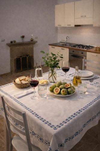 Sessa Cilento House | Cilento House with Garden & Sunset View