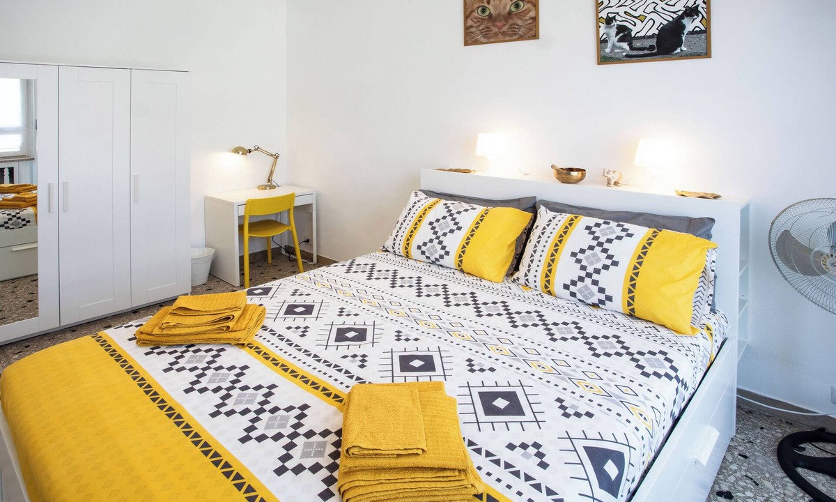 Ripa Apartment | Circo Massimo elegant, spacious flat with stunning views of the Palatine Hill