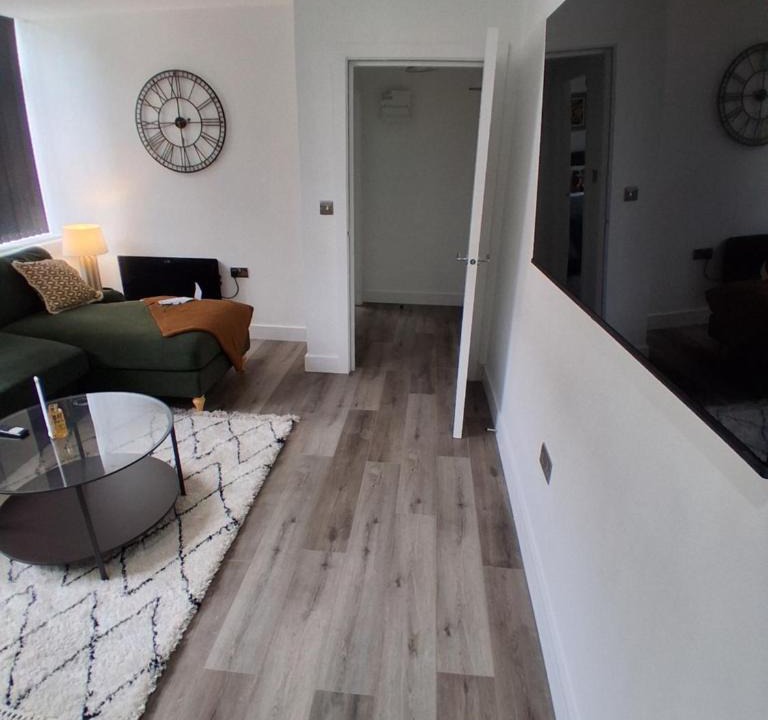 Wolverhampton Apartment | city guest house