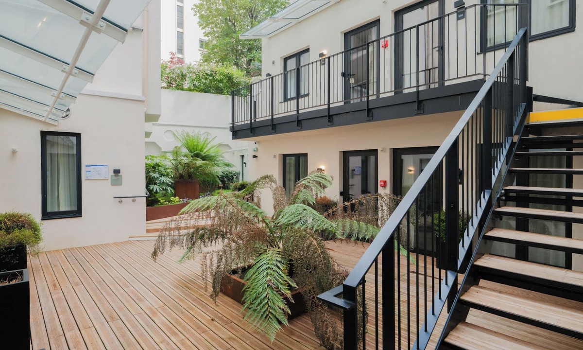 Vanves Hotel | City Pop 2Night Paris – Self Check-in