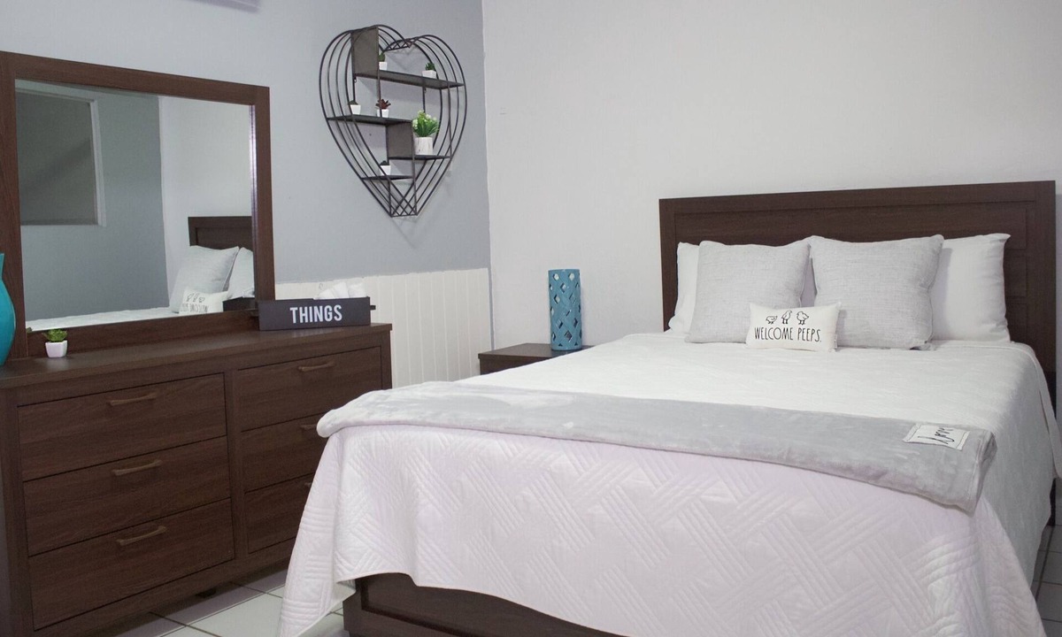 Eleanor Roosevelt Apartment | City Vibes Studio near everything you need!