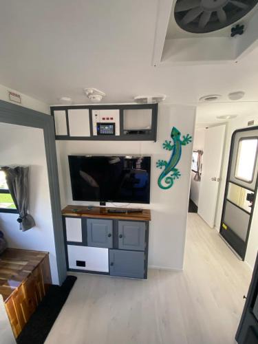 Whanganui Other | Clamping Caravan