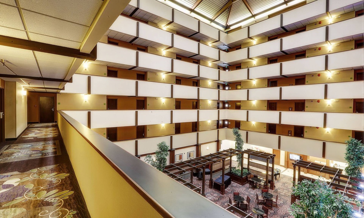 Minot Hotel | Clarion Hotel Convention Center