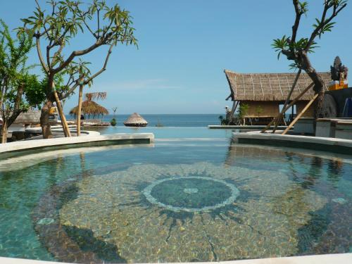 Purwakerti House | Classic Beach Villas