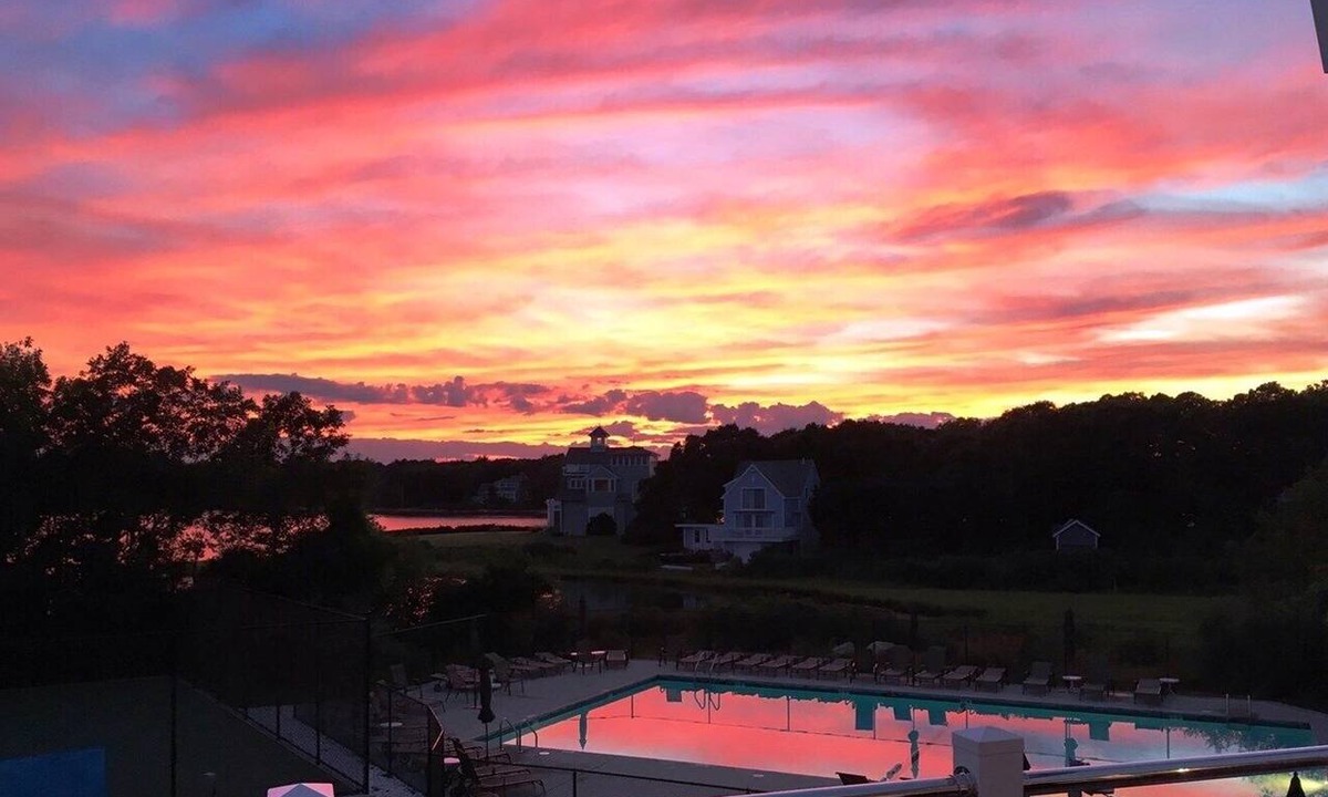 East Falmouth Cottage | Classic Cape Cod Seaside Cottage for Active Families at tip of Seacoast Shores
