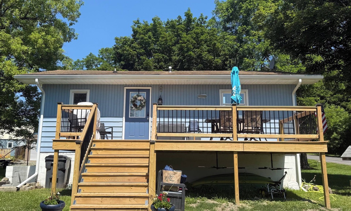 Valois House | classic cottage meets modern style.