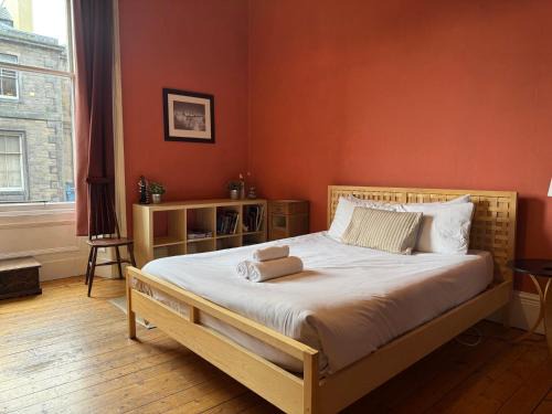Morningside Apartment | Classic Edinburgh Flat in the heart of Morningside