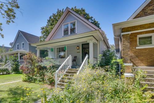 Forest Park House | Classic Forest Park Foursquare < 1 Mi to Blue Line