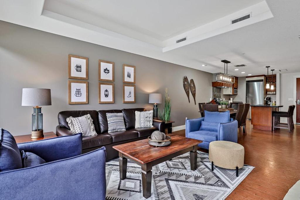 Canmore Apartment | Classic Hideaway Elegant 2BD 2BTH