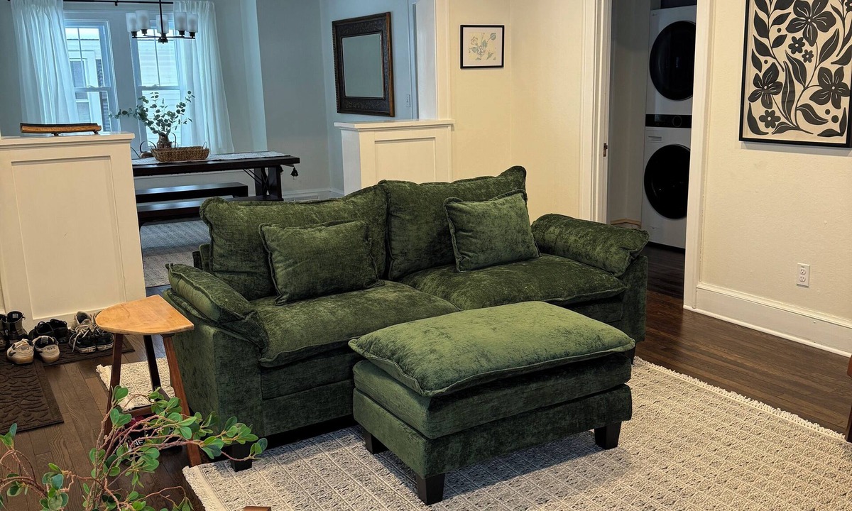 West End House | Classic Home Just Minutes from CASV!