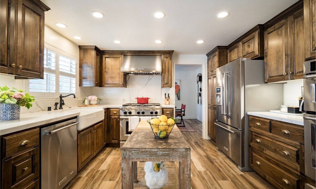 Santa Ana House | Classic Luxury in the heart of South Coast Metro