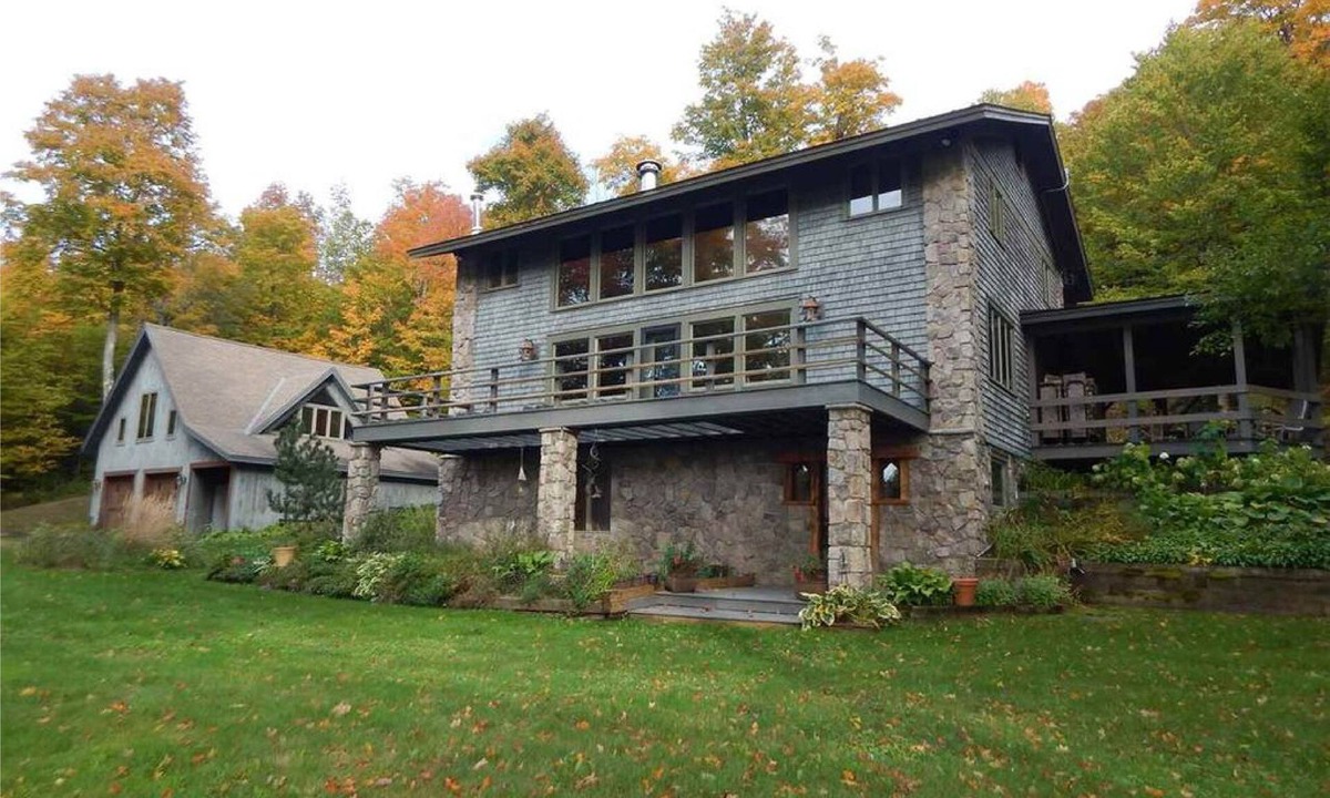 Warren House | Classic Mountain Ski Lodge @ Sugarbush