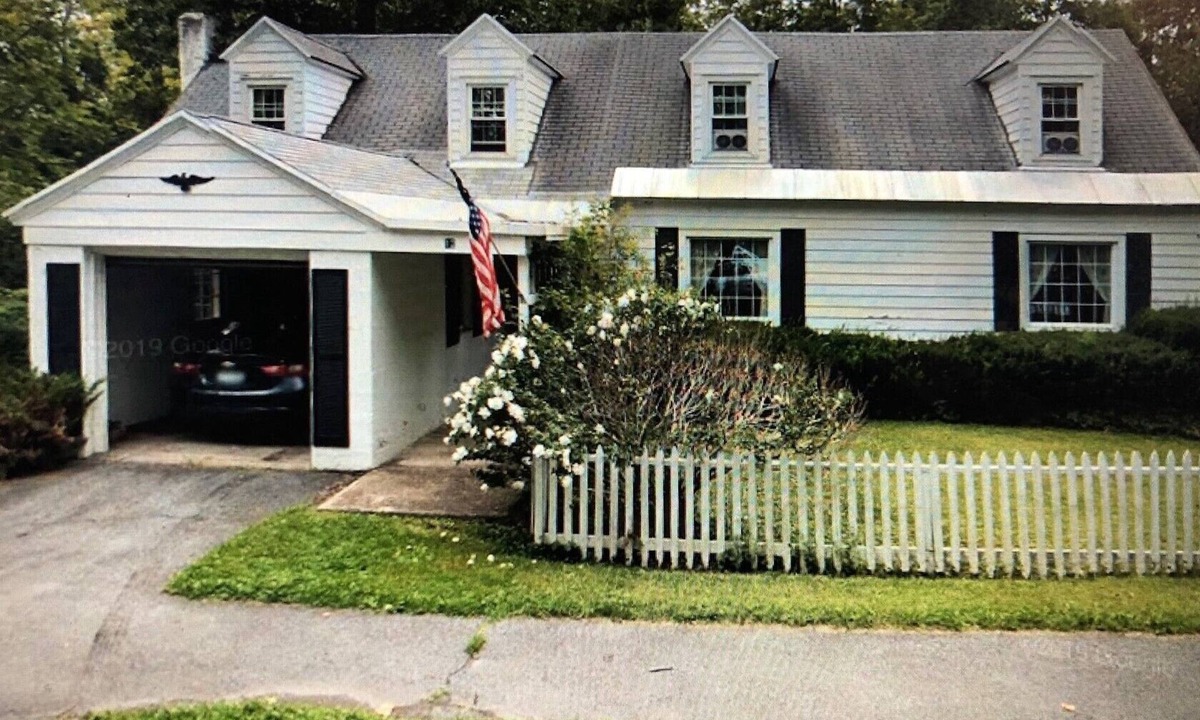 Clinton House | Classic Older Home in Beautiful Clinton New York
