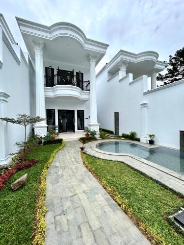 Ciloto Villa | Classic Resort Puncak