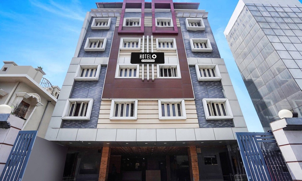 Bullawala House | Classic with BalconyAviral Residency