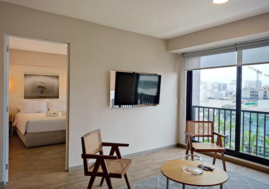 Miraflores Apartment | Classy 2BR in Miraflores