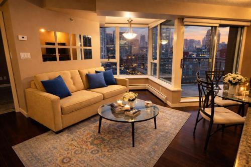 Crosstown Apartment | Classy Downtown Vancouver Apartment Near Rogers Arena