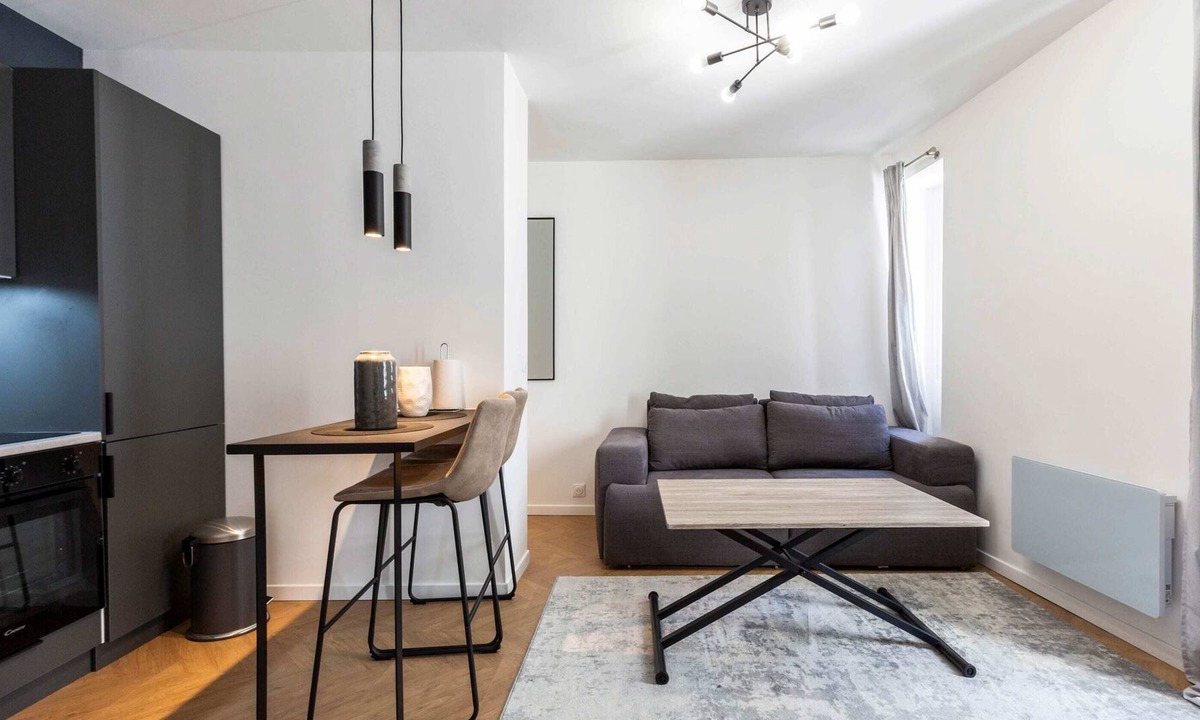 Epinettes Apartment | Classy Jonquiere | Stylish 1 Bedroom Apt in Paris
