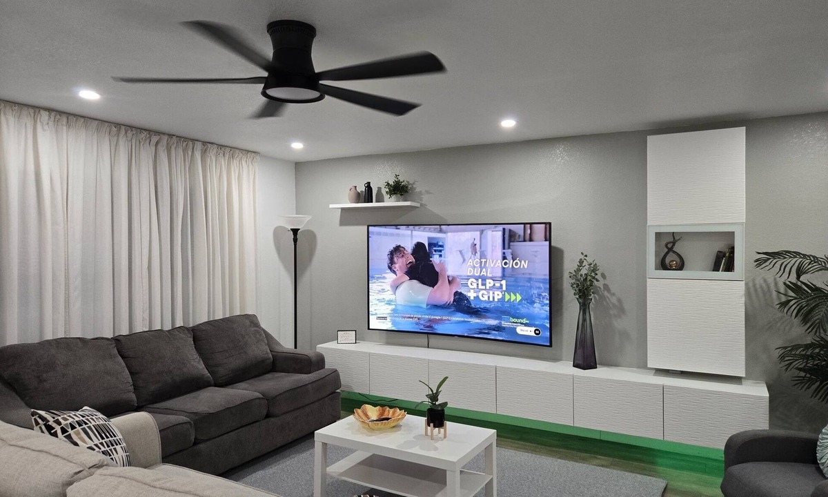Melaleuca Gardens House | Clean, cozy and modern house, few minutes to the Airport, beaches and malls.