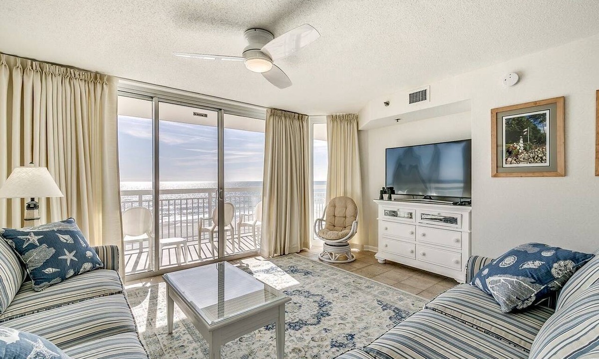 Crescent Beach Condo | Clean Oceanfront Condo, Tile and Hardwood Floors, Pool | Crescent Shores - S 406