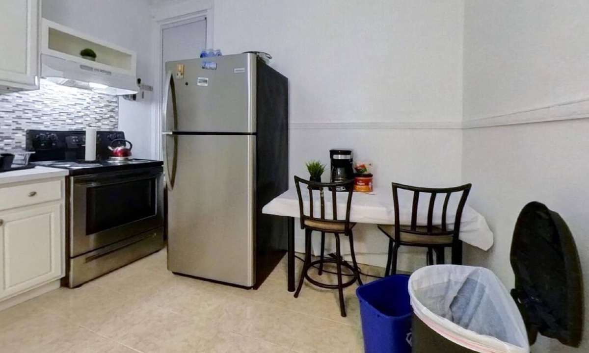 Primos Secane Apartment | Clean1-bedroom apartment in Philadelphia with AC, WiFi