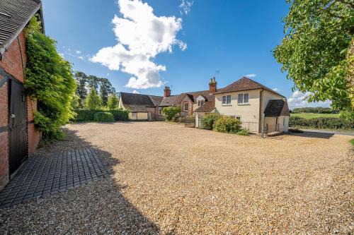 Appleshaw Bed & Breakfast | Cleaver Cottage