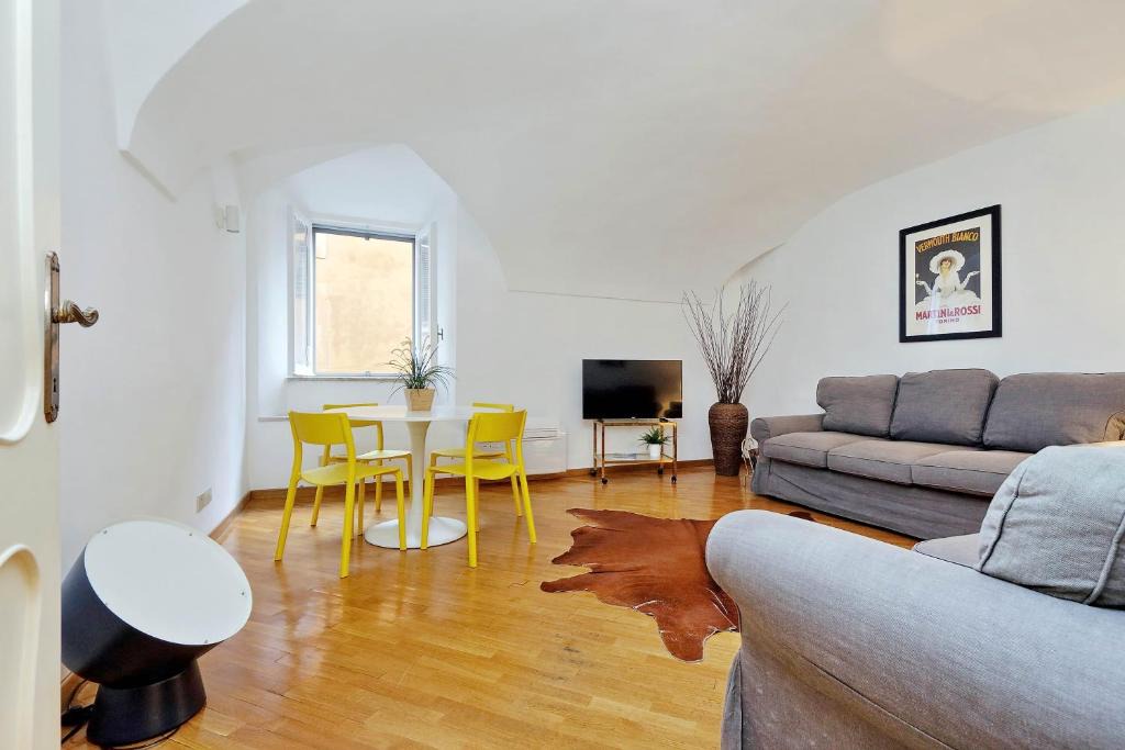 Monti Apartment | Clementina Charme - My Extra Home