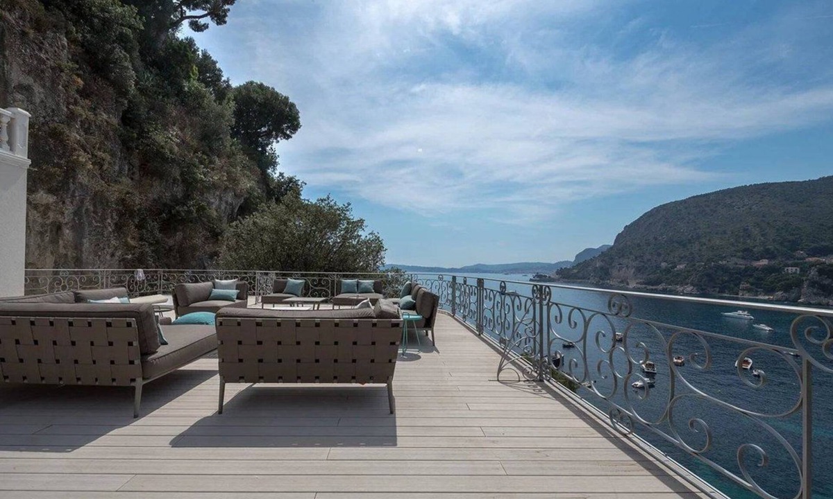 Cap d'Ail House | Cliff Edge Villa