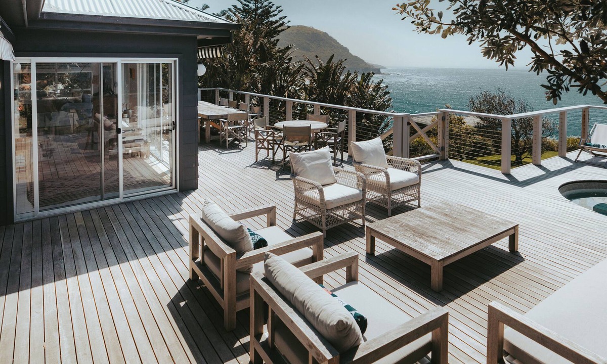 Stanwell Park House | Cliffside - Luxury Oceanfront in Stanwell Park with fireplace, pool and 360 degree views