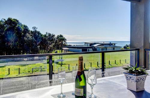 Forster House | Close to Coast