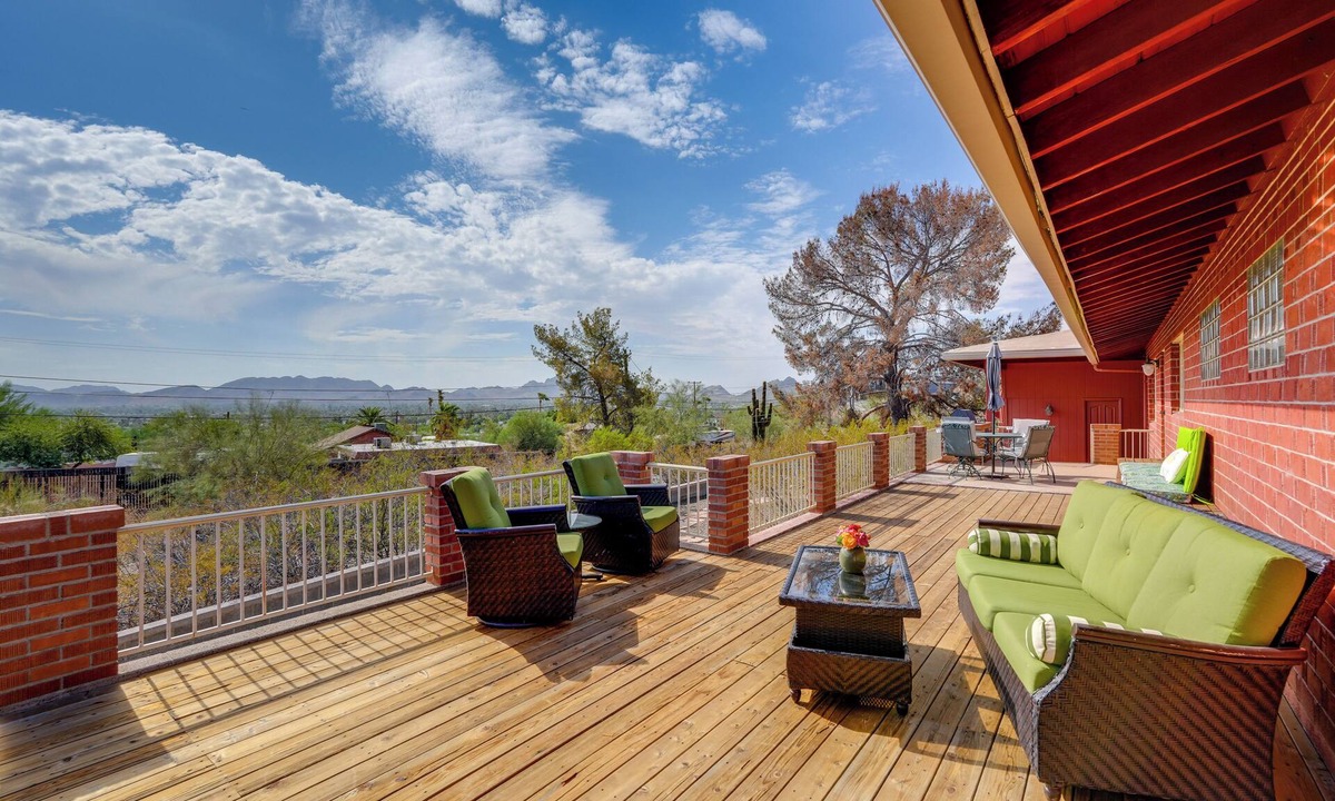 Paradise Valley Village House | Close to Hiking & Biking: Mtn-View Phoenix Home