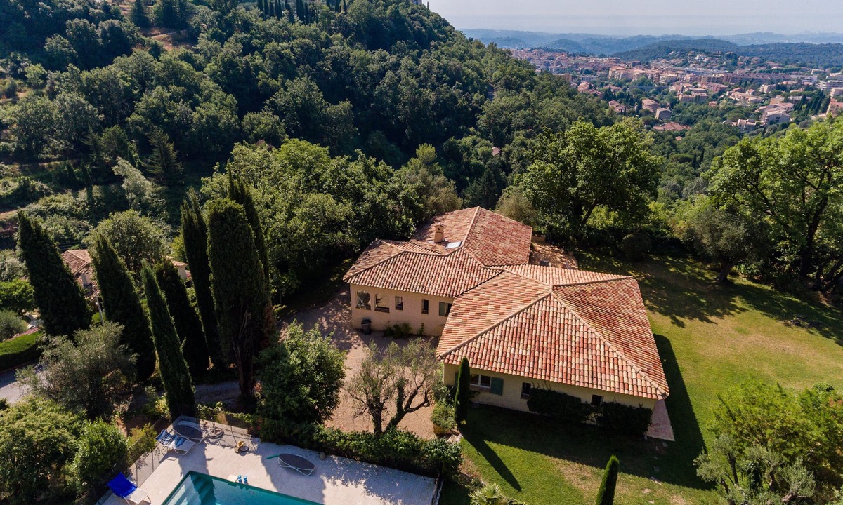 Vence Villa | Close to St Paul de Vence - Recent Villa, Stunning Views