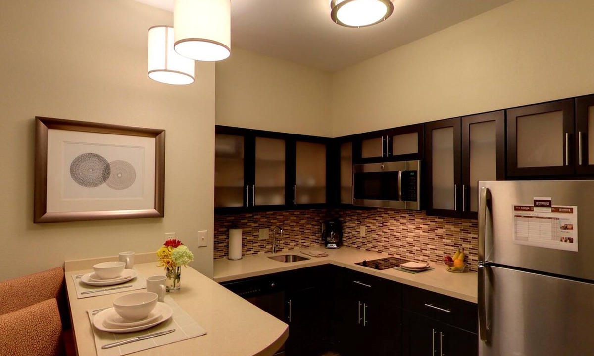 Bryant Pattengill East Apartment | Close to University of Michigan + In Research Park | Indoor Pool + 24 Hour Fitness Center