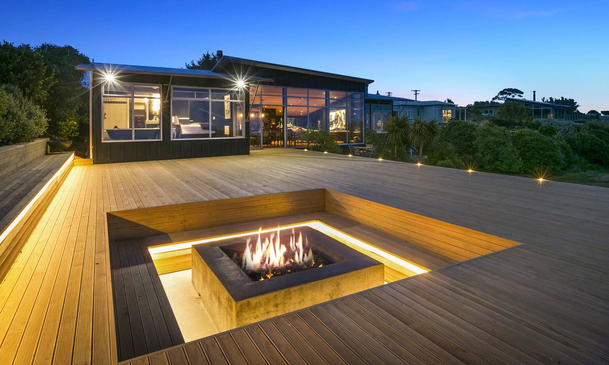 Dunedin City Centre Cottage | CLOUD 9 RETREAT - ABSOLUTE BEACHFRONT HOME, pet friendly in Karitane