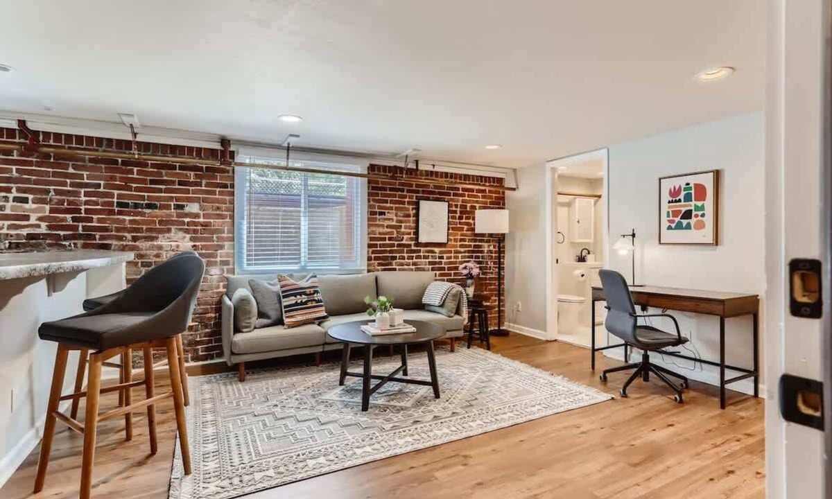 City Park Apartment | Cloud by Modern Midstay/1Block to City Park #C14