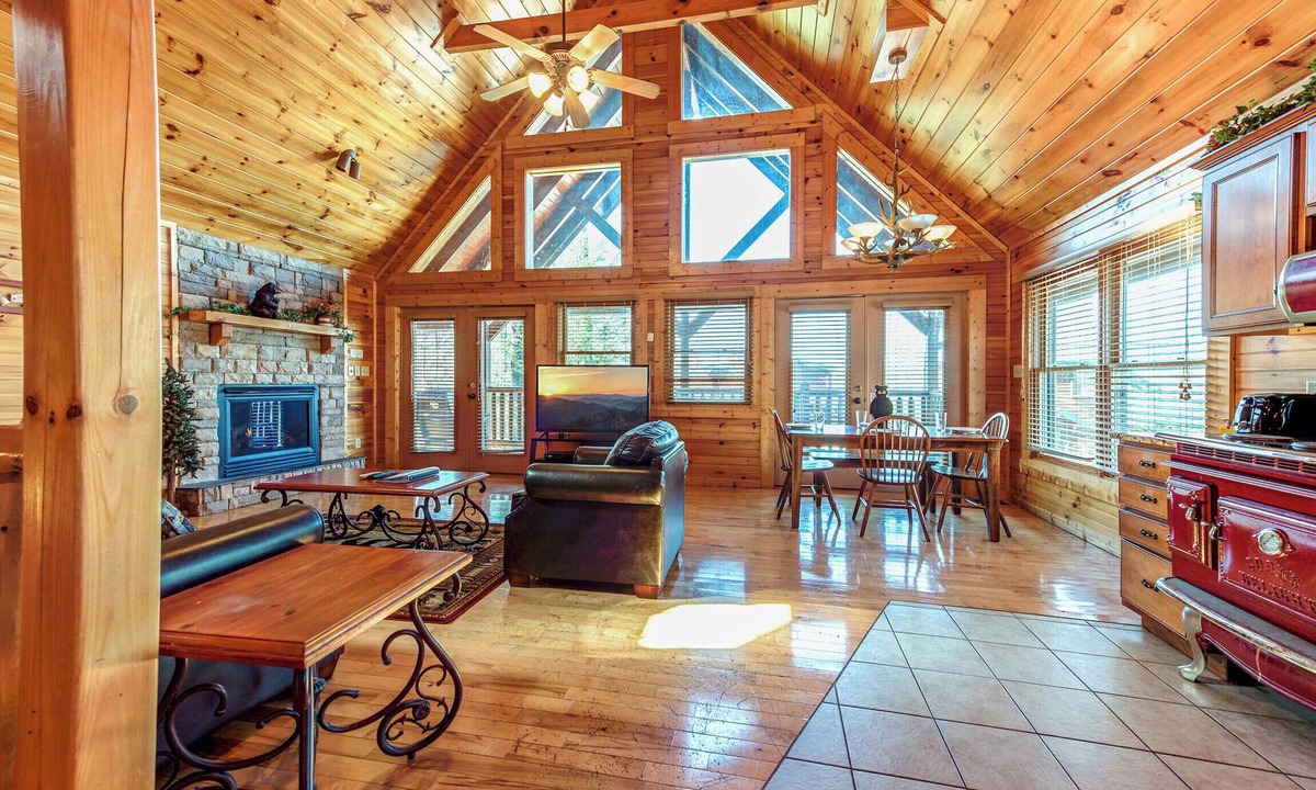 Hemlock Hills Cabin | Cloud Dancer by Jackson Mountain Rentals