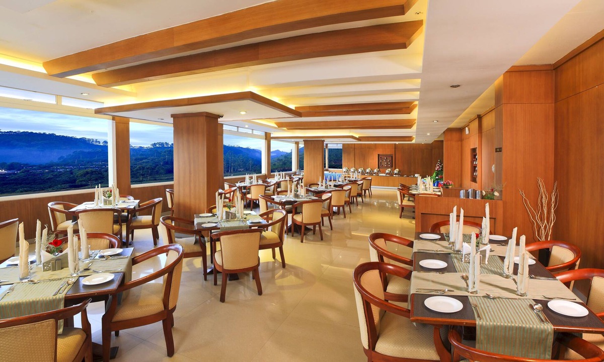 Moolakadai Hotel | Clouds Valley Leisure Hotel