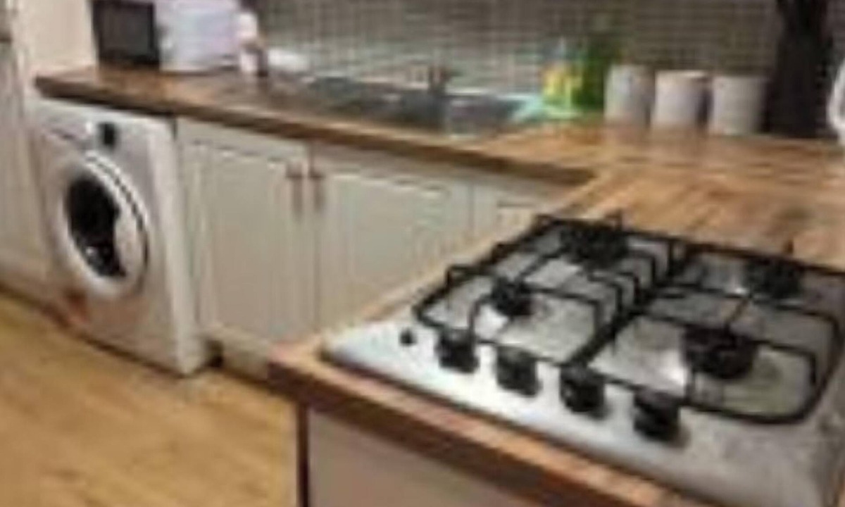 Dalmuir Apartment | Clydebank Cozy 3bdr flat near Glasgow