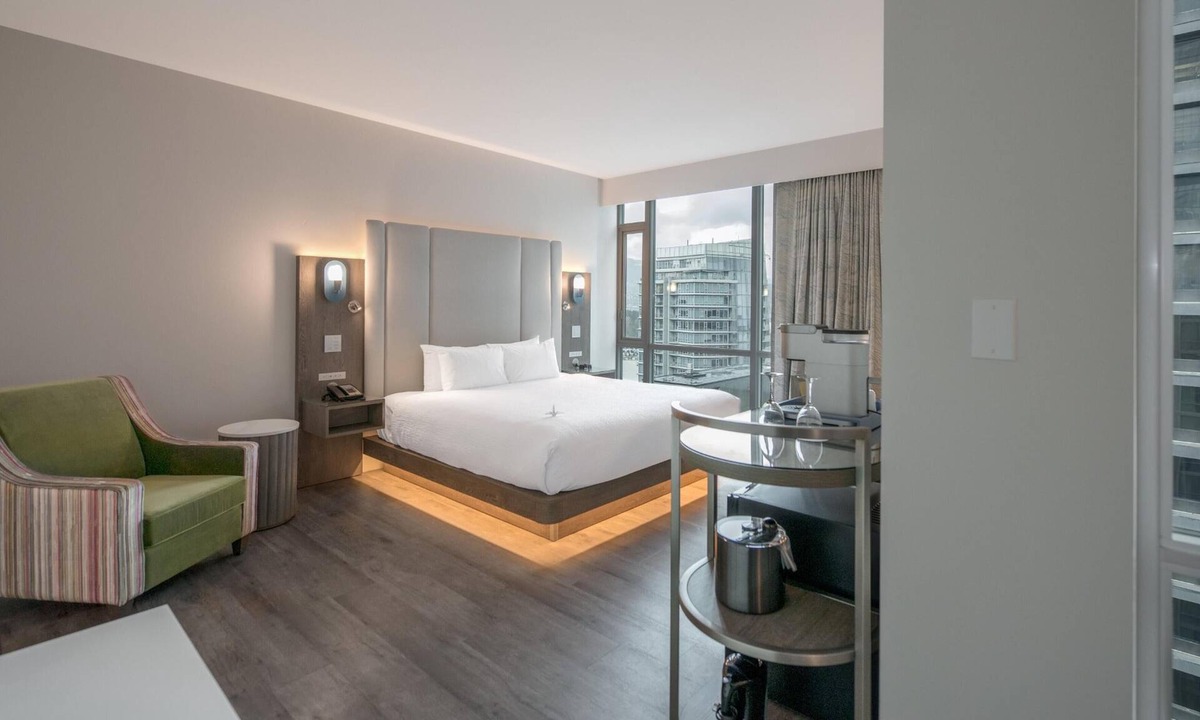 Coal Harbour Hotel | Coast Coal Harbour Vancouver Hotel by APA