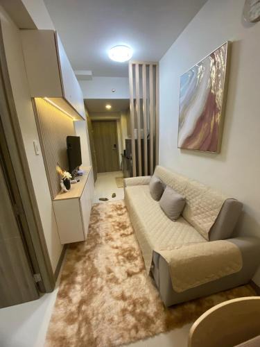Pasay Hotel | Coast Residences condo near MOA, StarCity and PICC