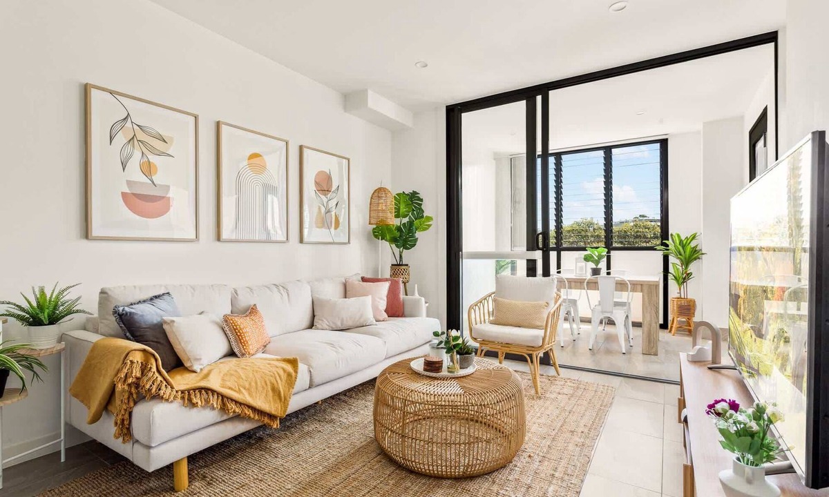 Dee Why Apartment | Coastal 2-Bed Apartment near Beach