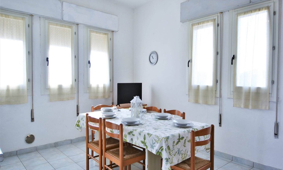 Rosolina Mare Apartment | Coastal Comfort in Rosolina