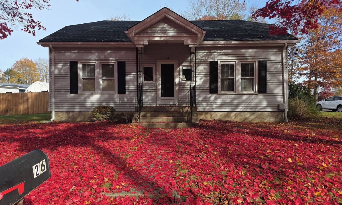 Pawcatuck House | Coastal escape that puts you at the center of everything near beaches & casinos