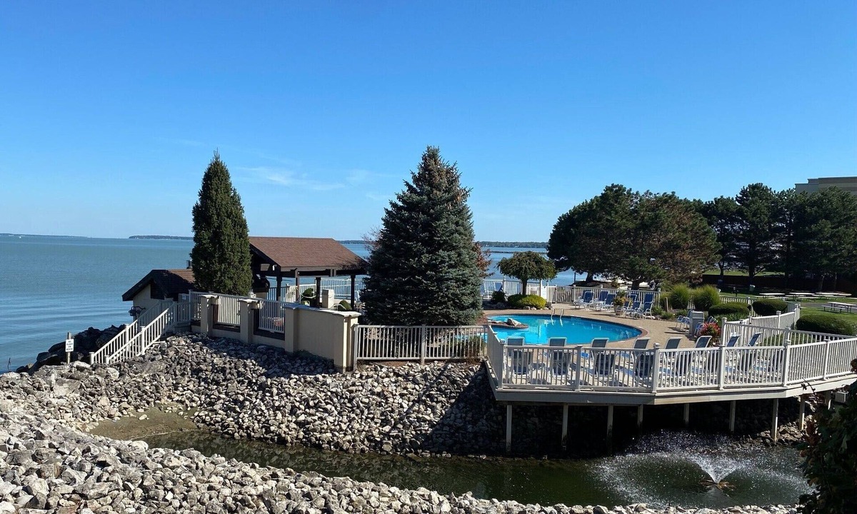 Port Clinton Condo | Coastal farmhouse condo right on the water!
