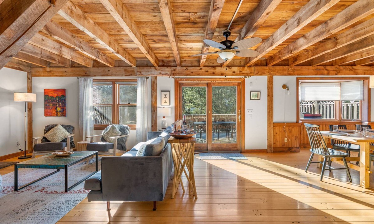 Osterville House | "Coastal Haven in Osterville - 4Bd Private Pool & Relaxing Escape!"