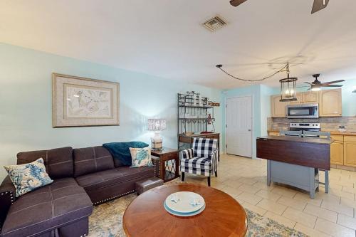 South Venice House | Coastal Hideaway