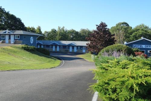 Digby Hotel | Coastal Inn - Kingfisher