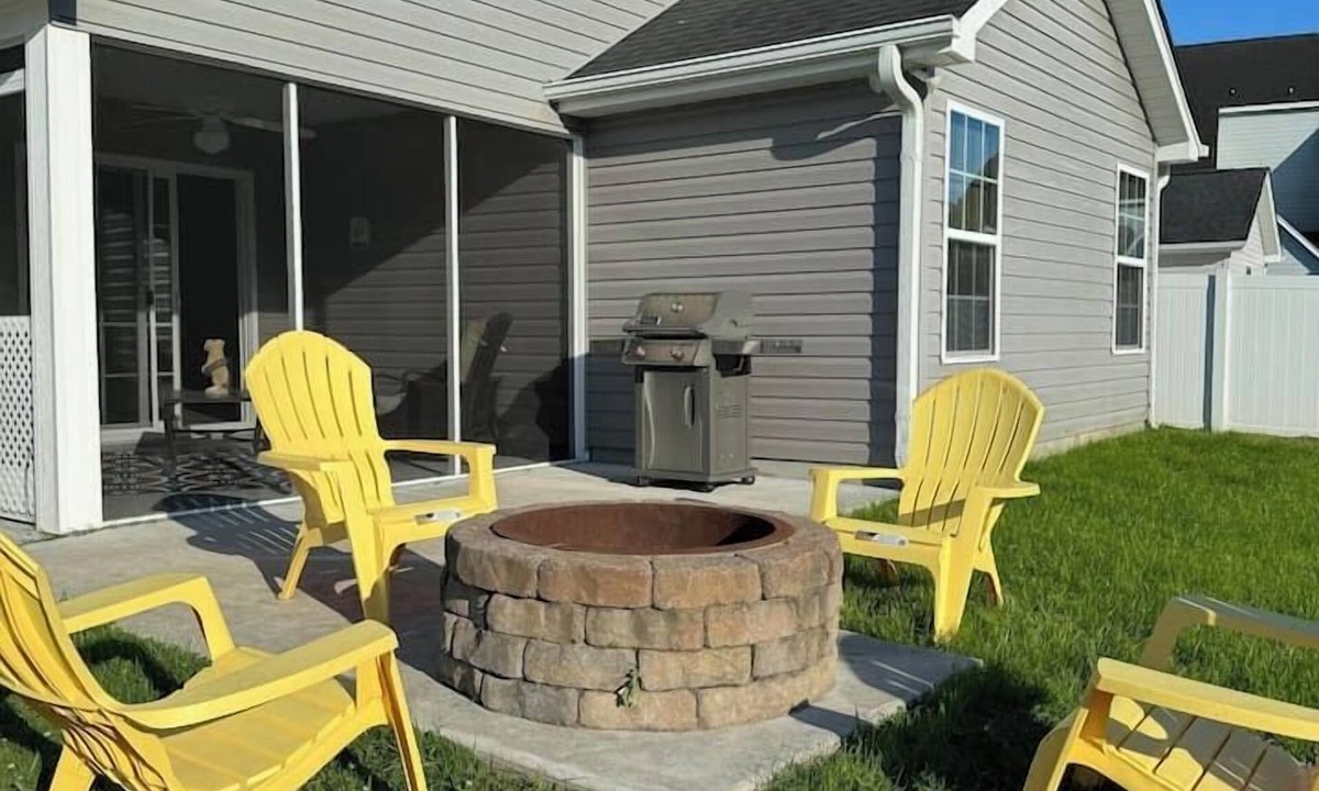 Socastee House | Coastal Oasis: Games, Pool, BBQ & beach