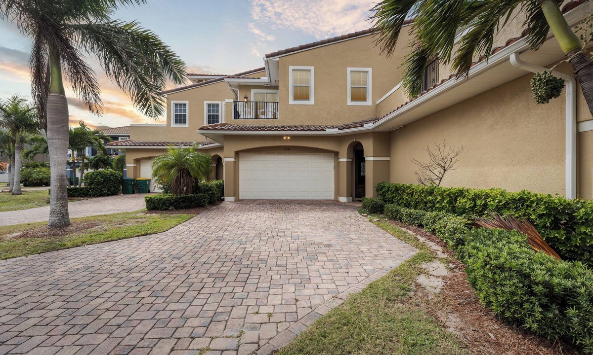 Indian Harbour Beach House | Coastal Retreat – Near the Beach w/Private Hot Tub & Spacious Backyard Oasis
