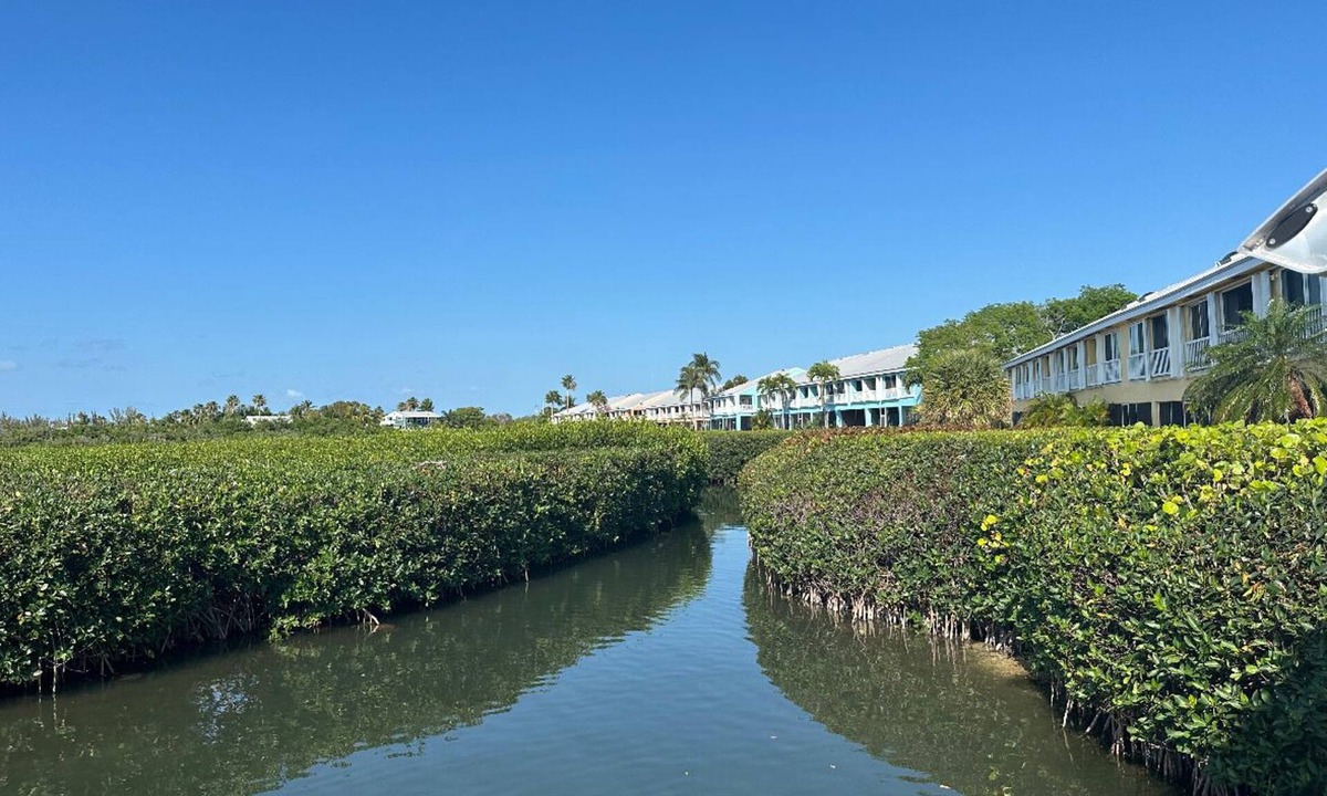 Rock Harbor Condo | Coastal Themed Villa Retreat in Paradise Awaits for You!